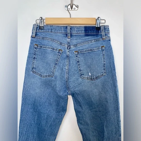 Abercrombie The Skinny High Rise 26/2 blue Destruction Holes on knees - Picture 6 of 8